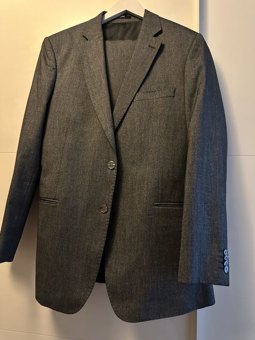 Costum barbati Suvari