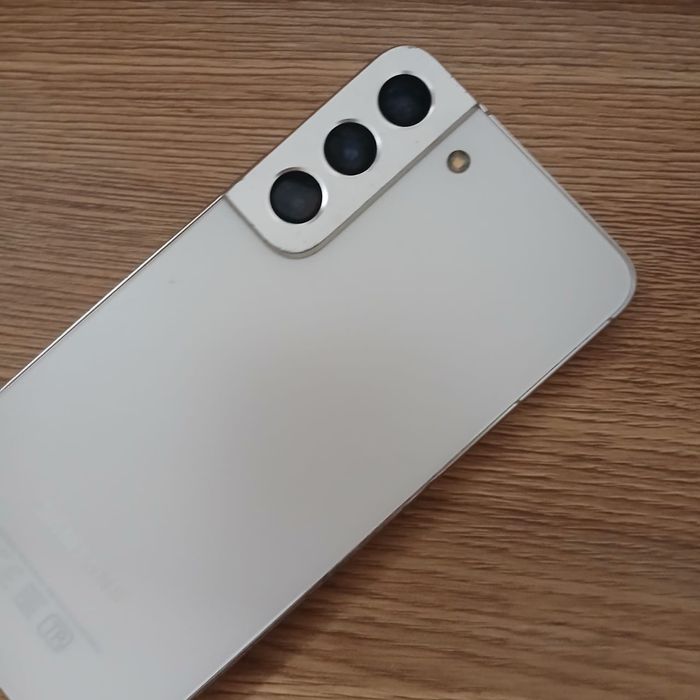 Продам самсунг с22