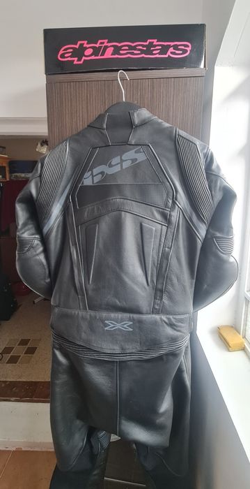 Combinezon moto și cizme