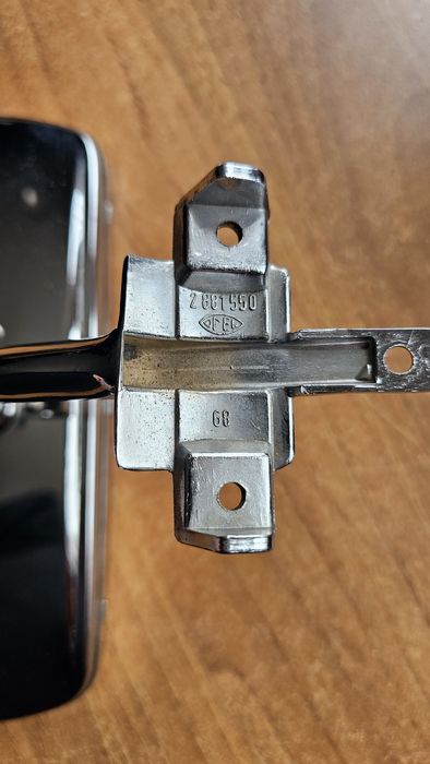 Oglinda de interior din metal opel 2 881 550    68