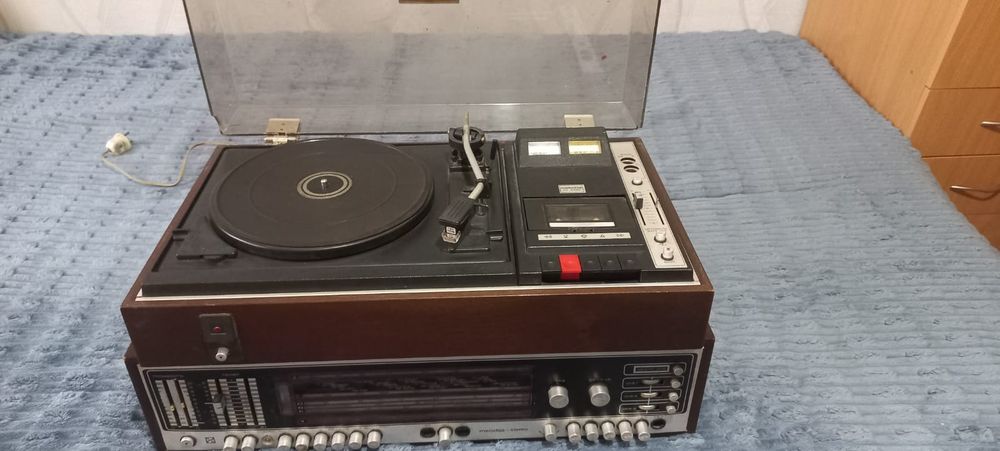 Касетно виниловый проигрыватель