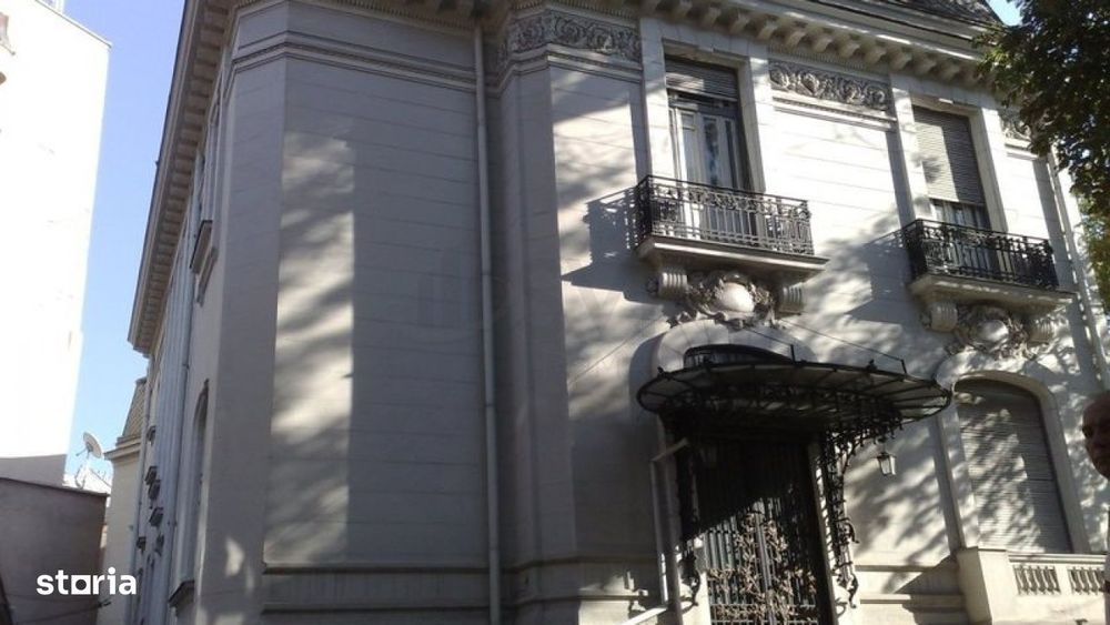 Vila deosebita Lascar Catargiu gradina mare