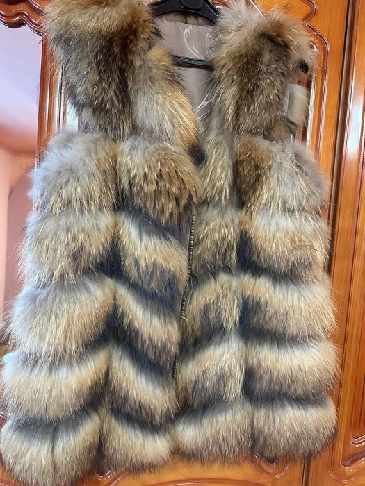Vesta de blana,cojocel marimeaL