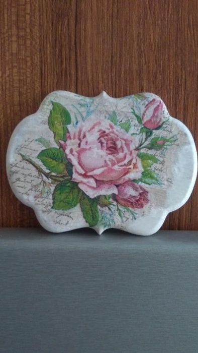 Картинки пано и камбанки, направени с декупаж