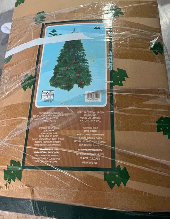 Brad artificial cu conuri 180 cm