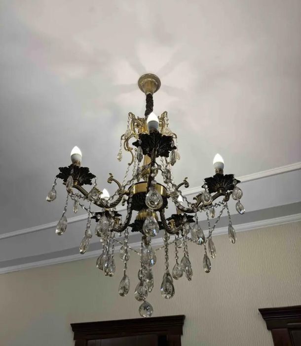 Продается красивая люстра две штуки