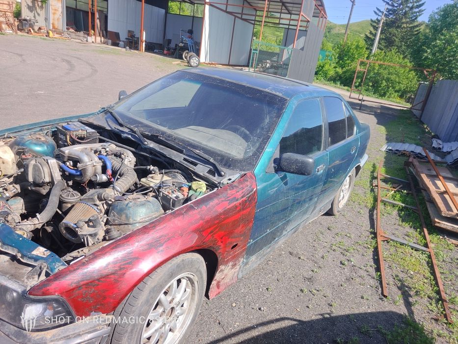 Продам бэху 3-ку
