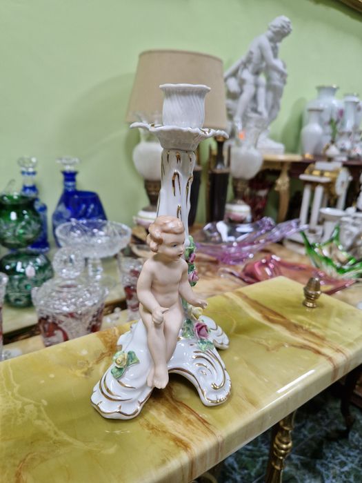 Страхотен рядък антикварен немски порцеланов свещник Dresden