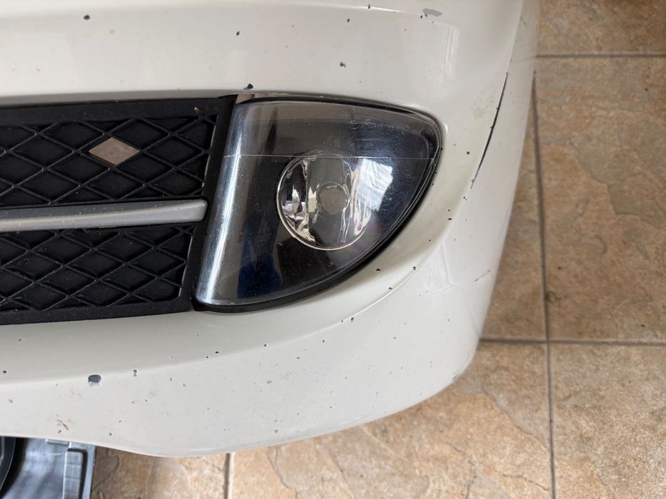 Оригинални предна броня и прагове за BMW F10 преди фейслифта.