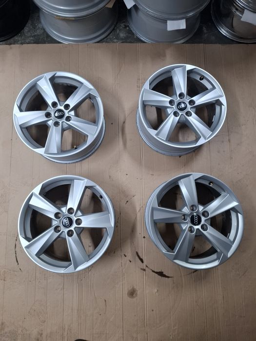 Jante R 17 Originale Audi Q2 GA R17  Q3 A3 A4  A6
