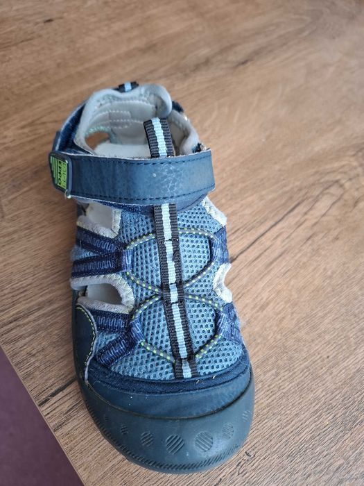 Сандали Тъмносин