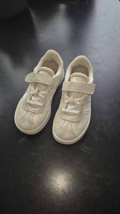 Обувки Adidas 30