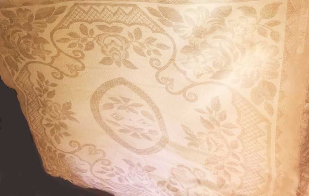 Cuvertura tesuta manual din bumbac si matase naturala