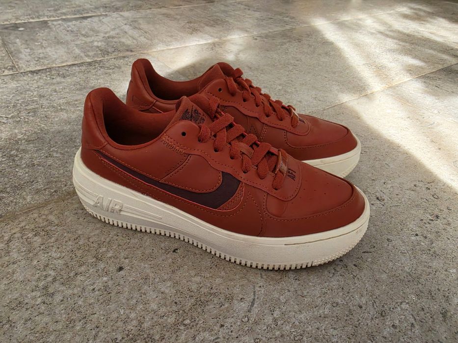 Продавам маратонки nike air force 1