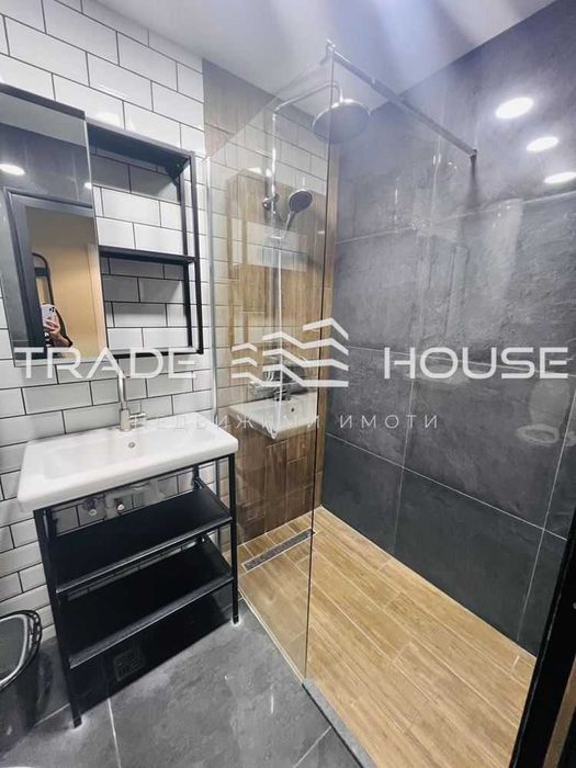 Дава се под наем Тристаен апартамент в Пловдив, Кършияка - 117 кв.м за 510 € - Снимка #9