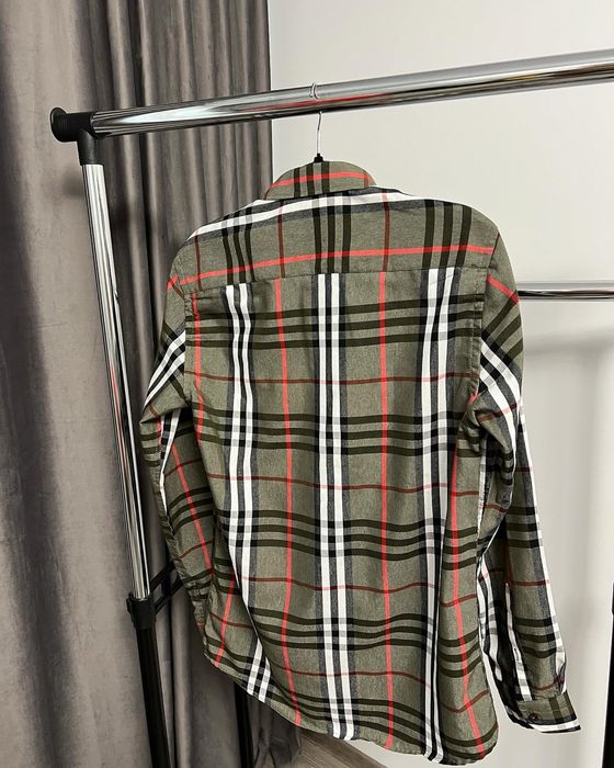 Camasa BURBERRY super calitate