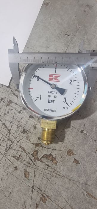 Ceas manometru presiune vidanja 100mm metalic import pret 215 lei se poate trimite prin curier rapid în toată