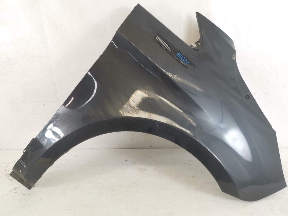 Десен преден калник / Десен преден калник Merc