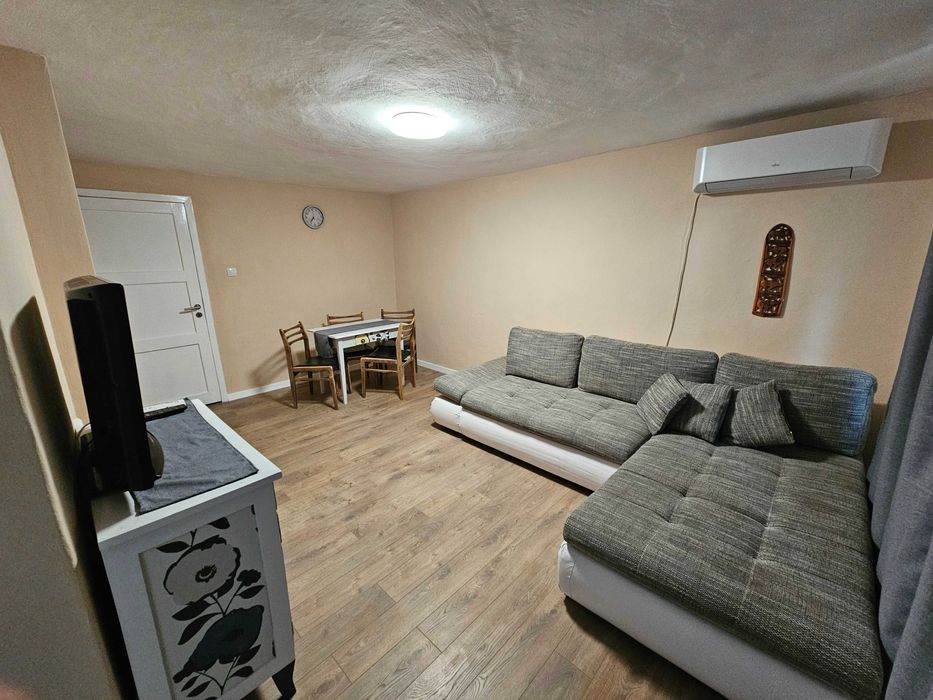 Двустаен апартамент, 100 кв.