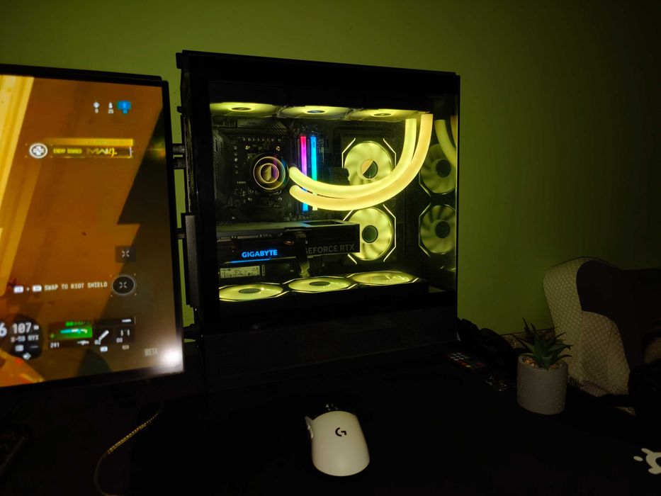 Setup highend gaming Ryzen 7 9800x3d, oled Asus 480hz, periferice