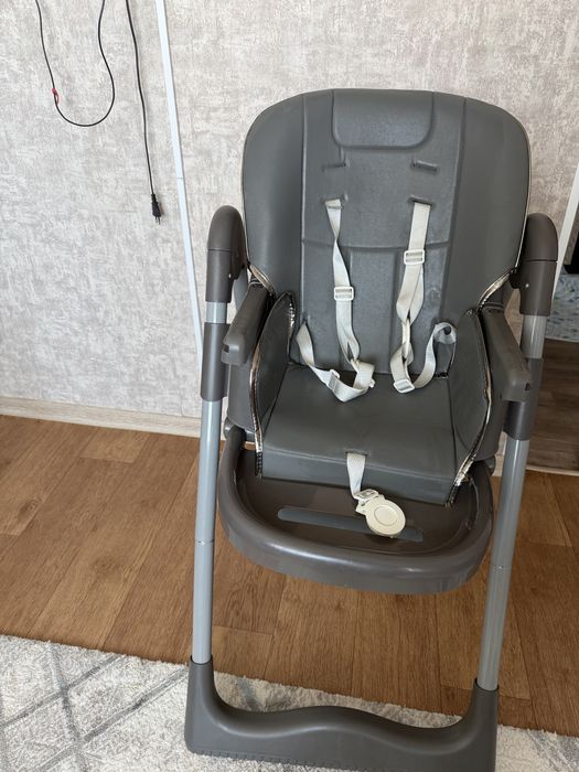 Продам стульчик для кормления