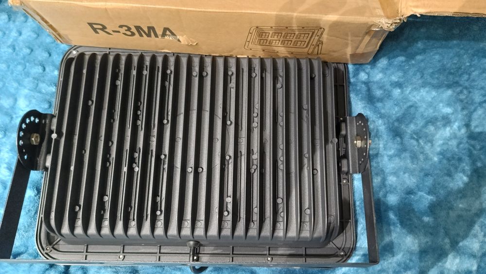 Продам прожектор!