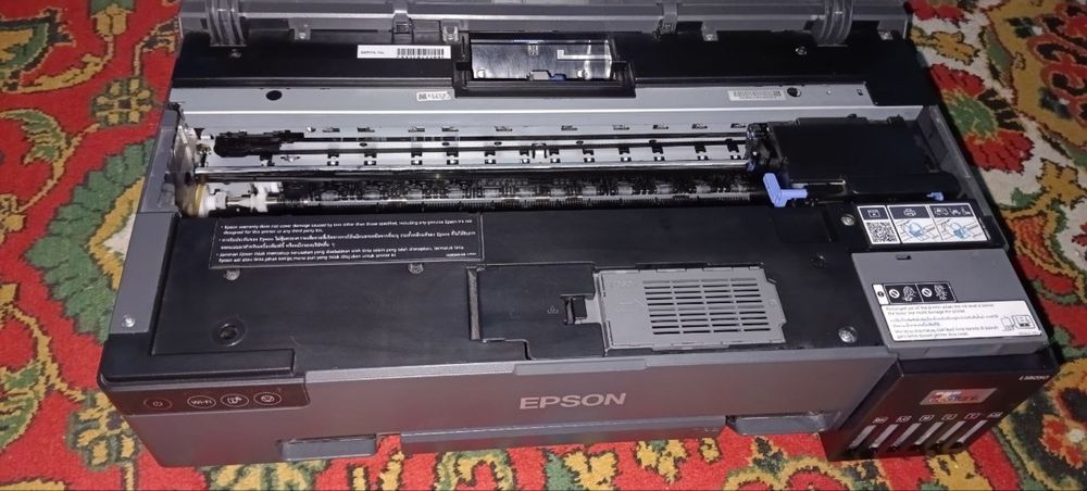 Epson L18050 A3 printer sotiladi xolati yangi