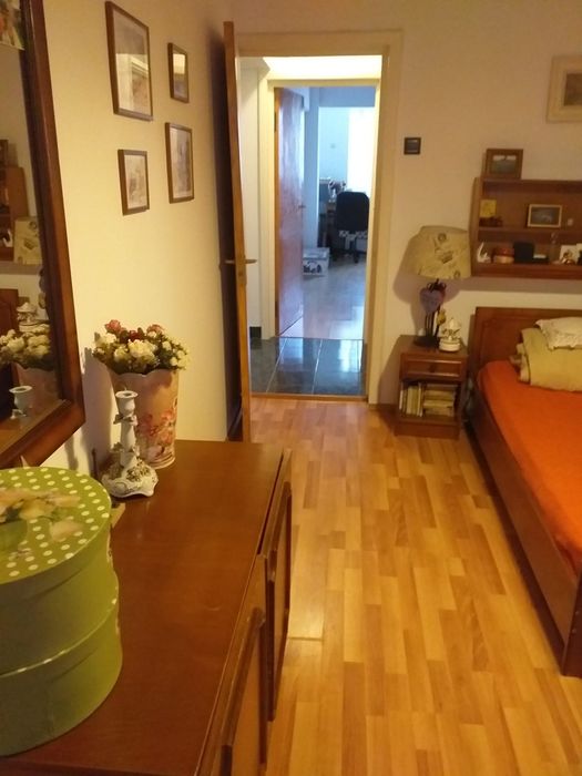 De vânzare apartament 3 camere.