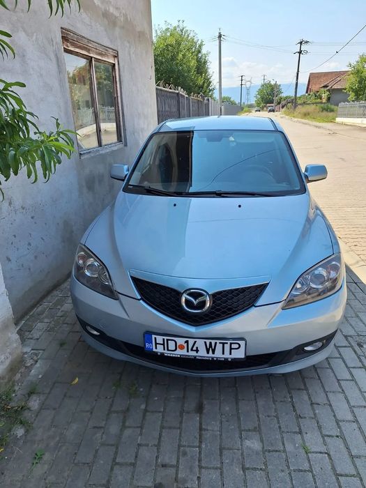 Mazda 3 Mazda 3 ,1.6 Benzina,Clima,Vebasto,Cauciucuri noi. Motor TOP