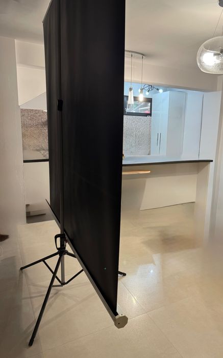 Ecran de Proiectie cu suport