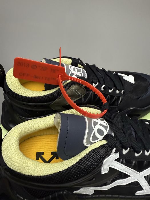 OFF-White Odsy 1000 Black