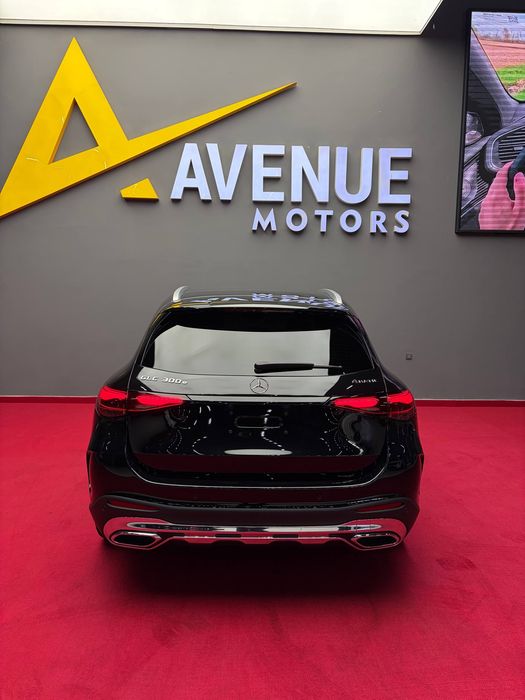 Продается Mercedes Benz GLC 300 E