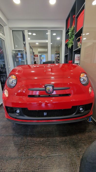Fiat 500 Abarth Офис-бюро автомобил