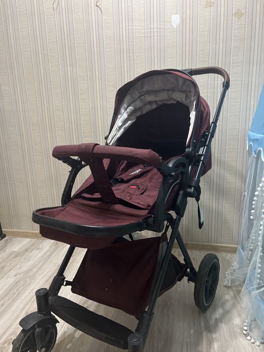 Коляска всесезонная