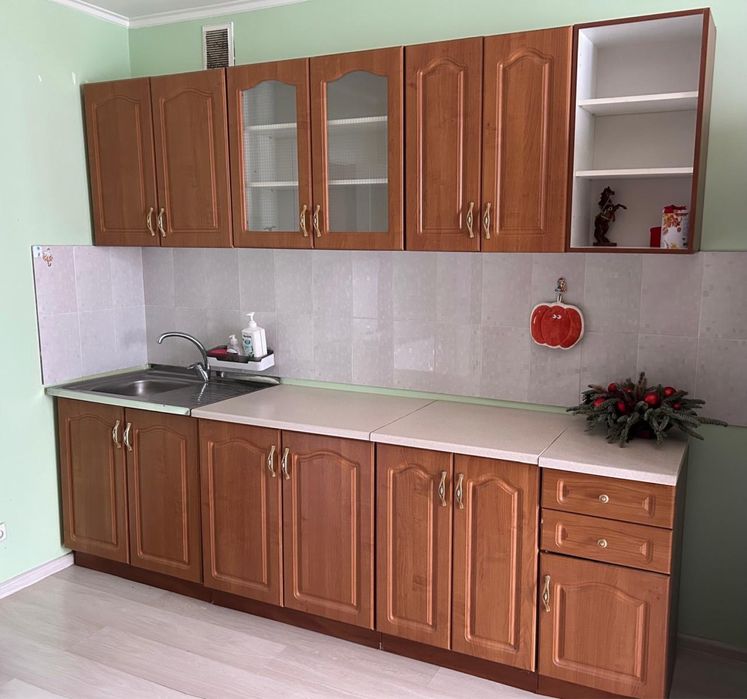 Продам кухонную гарнитуру