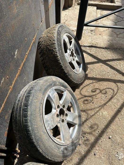 Продам  диск  на  мерседес