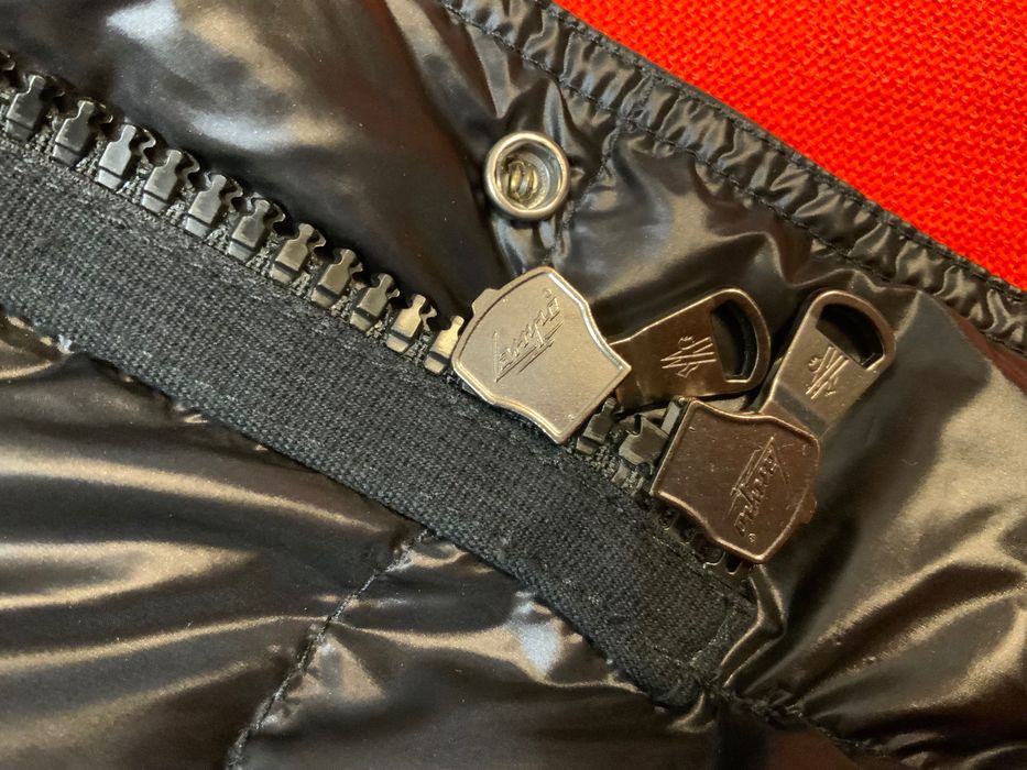 Moncler-оригинално,яке 48 м