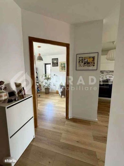 Casă modernă 125 mp, 5 camere, ciubăr și 3 parcări – teren 250 mp