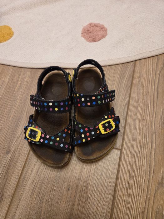 Sandale Birkenstock fetite mărimea 26
