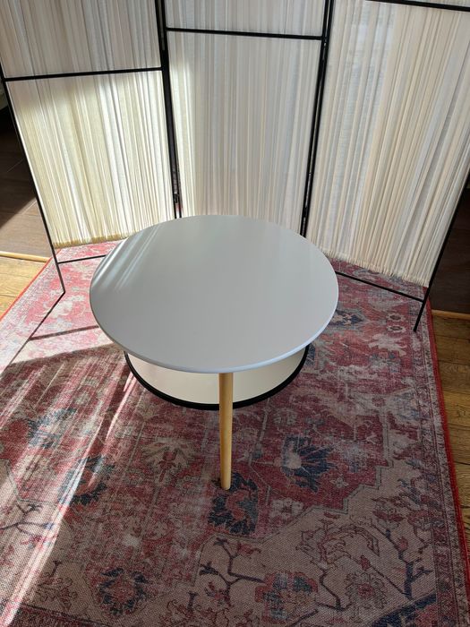 Кръгла масичка за кафе, холна