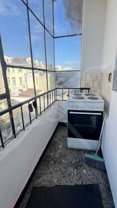 Дава се под наем Тристаен апартамент в Бургас, Възраждане - 107 кв.м за 428.91 € - Снимка #6