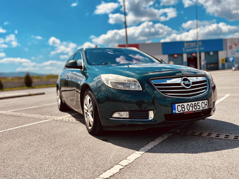 Продавам OPEL INAIGNIA - 2010г ,2.0 ,160 кс.