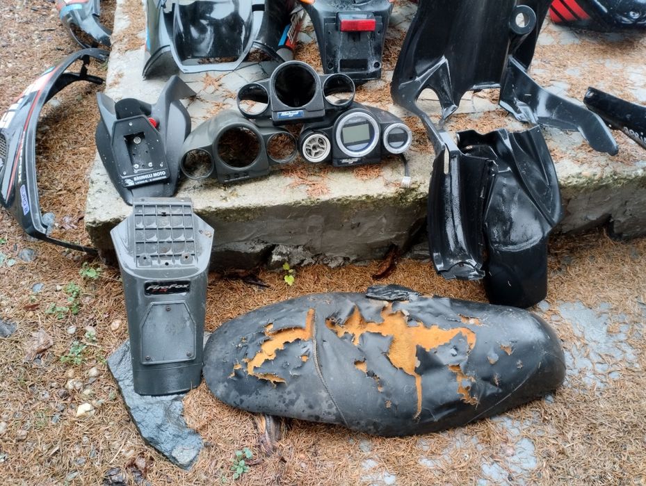 Malaguti f10 f12 f15 Спойлери и пластмаси