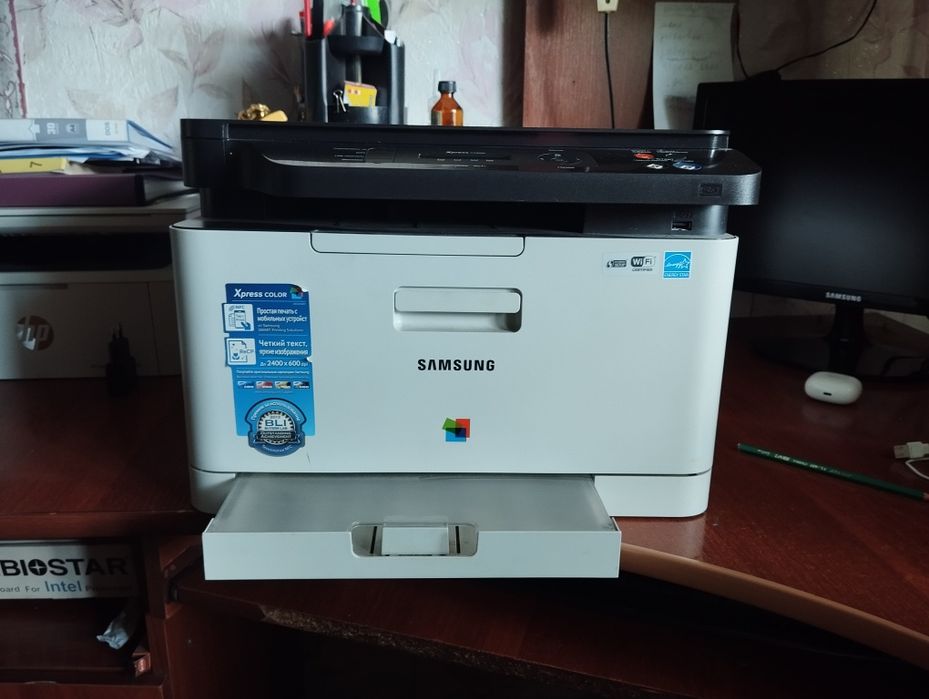 Продам цветной лазерный принтер Samsung