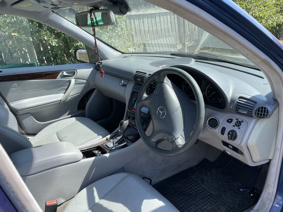 Mercedes c200 compresor 2.0 benzina  An de fabricatie 2004