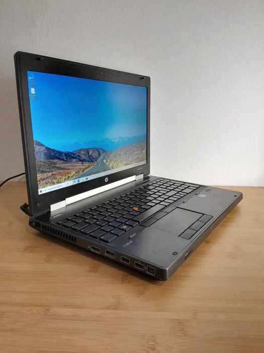 Laptop HP Elitebook 8560w 15.6-inch Intel Core i7 16 GB Ram 500 GB HDD Windows 10