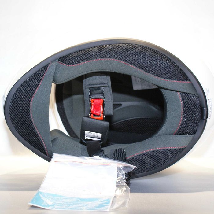 /НАМАЛЕНА/ Чисто нова каска DUCHINNI размер XL