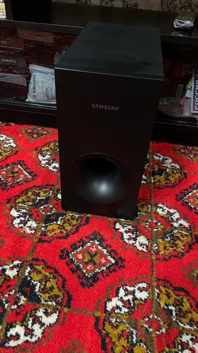 Телевизор кинотеатр подставка