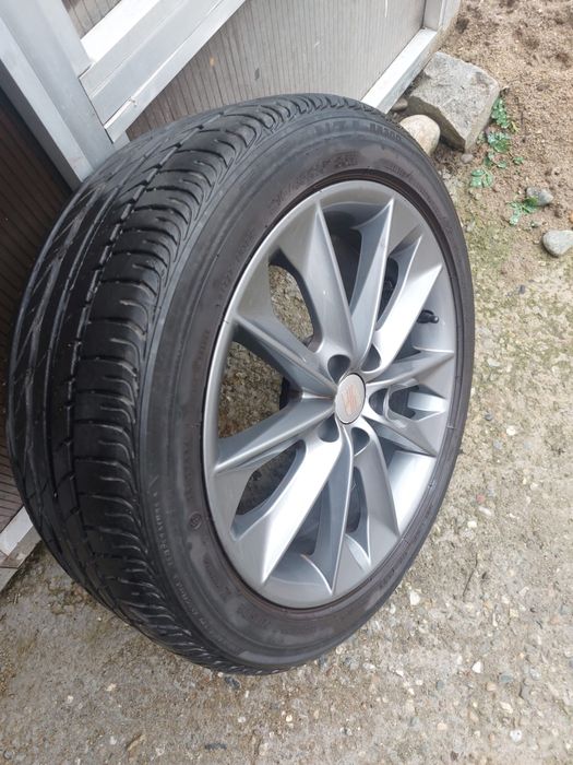 Vand jante cu cauciucuri