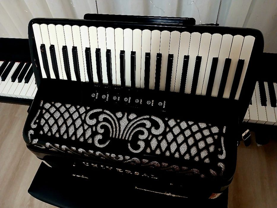 Acordeon Italian UNIVERSAL
